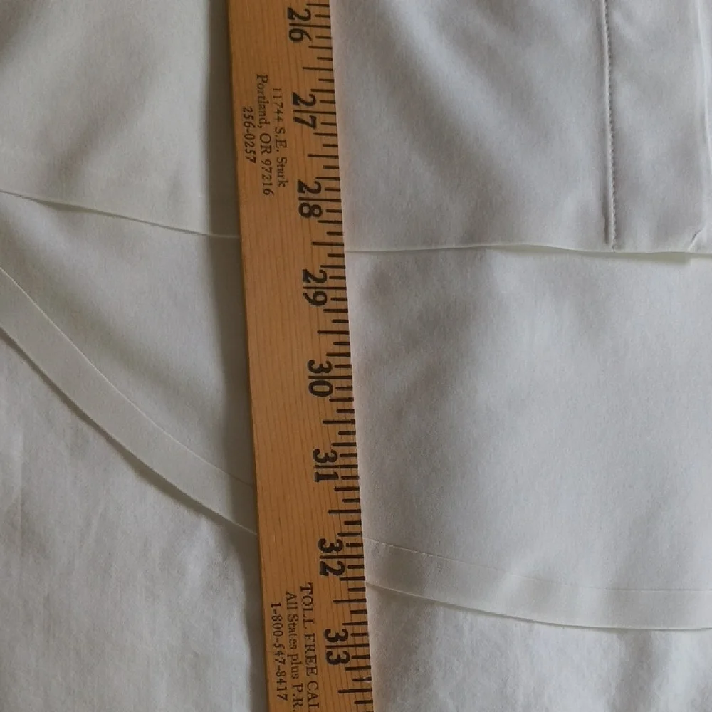 Athleta Urbanite Top 2.0 White Size L - Picture 8 of 8